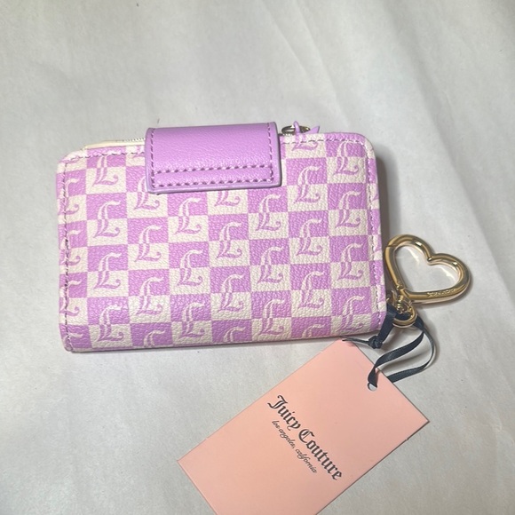Juicy Couture Lavender and Beige Wallet - Picture 3 of 3